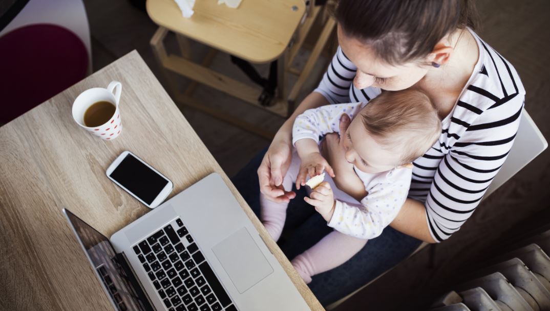 Çalışan Annenin Emzirme Hakkı; Teoride Var, Pratikte Uygulanabilir Değil.